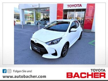Toyota Yaris 1,0 VVT-i Active bei Auto Bacher GmbH in 